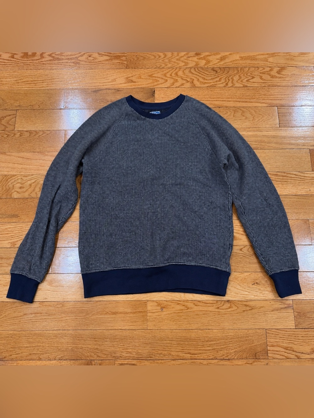 J.CREW Men’s Size Medium Navy/White Houndstooth Knit Crewneck Pullover Sweater